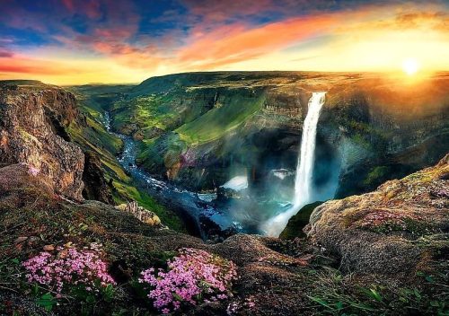 Trefl 2000 darabos puzzle - Háifoss vízesés - 02341